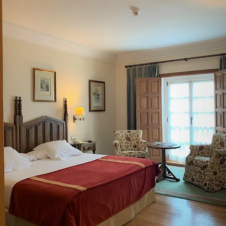 Hotel De 4*