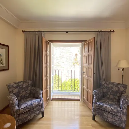 De 4*