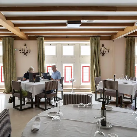 De فندق فيلالبا